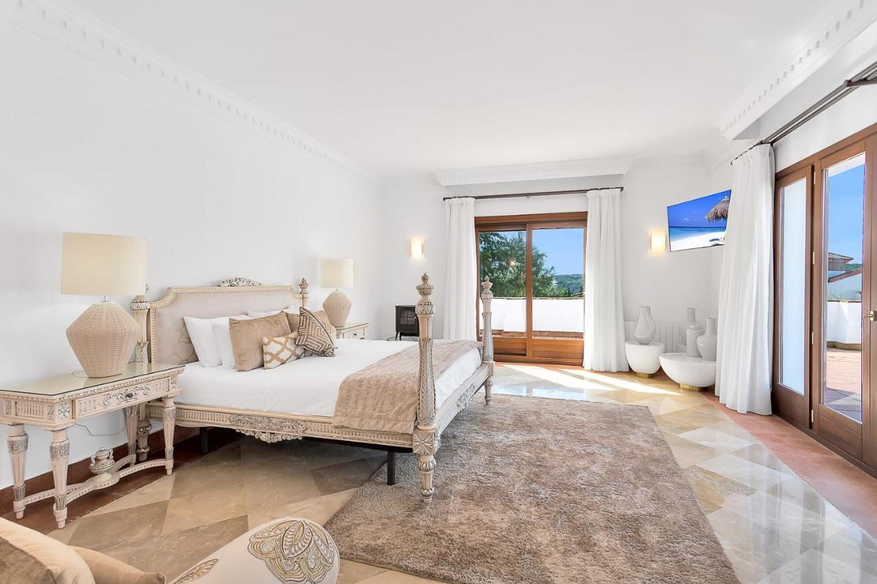 Villa Yolo Spaces - Sotogrande - White House San Roque (Andalucia)