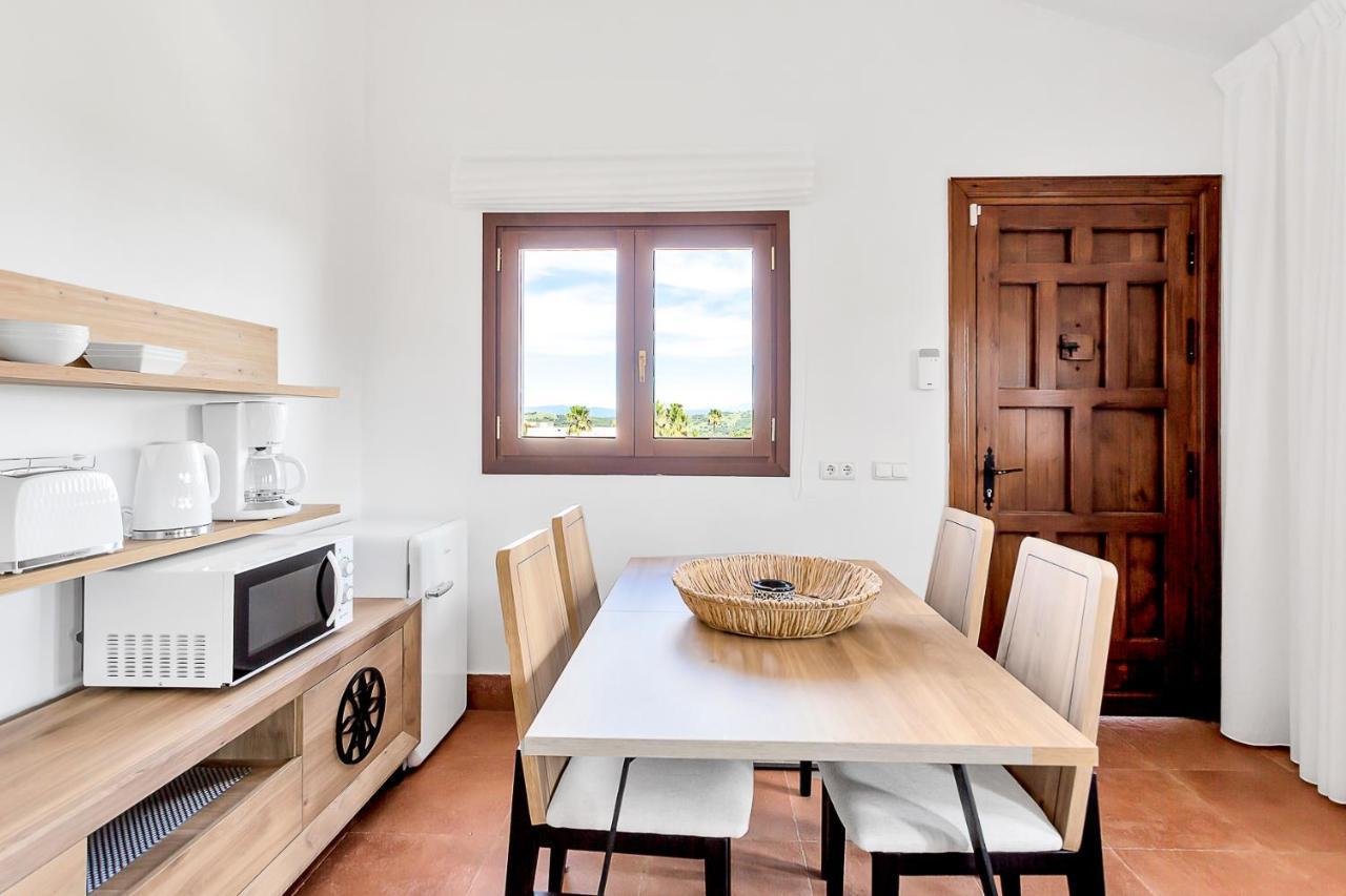 Villa Yolo Spaces - Sotogrande - White House *