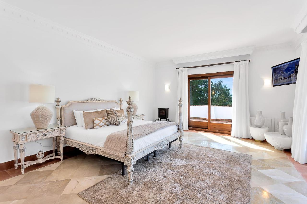 Yolo Spaces - Sotogrande - White House Villa