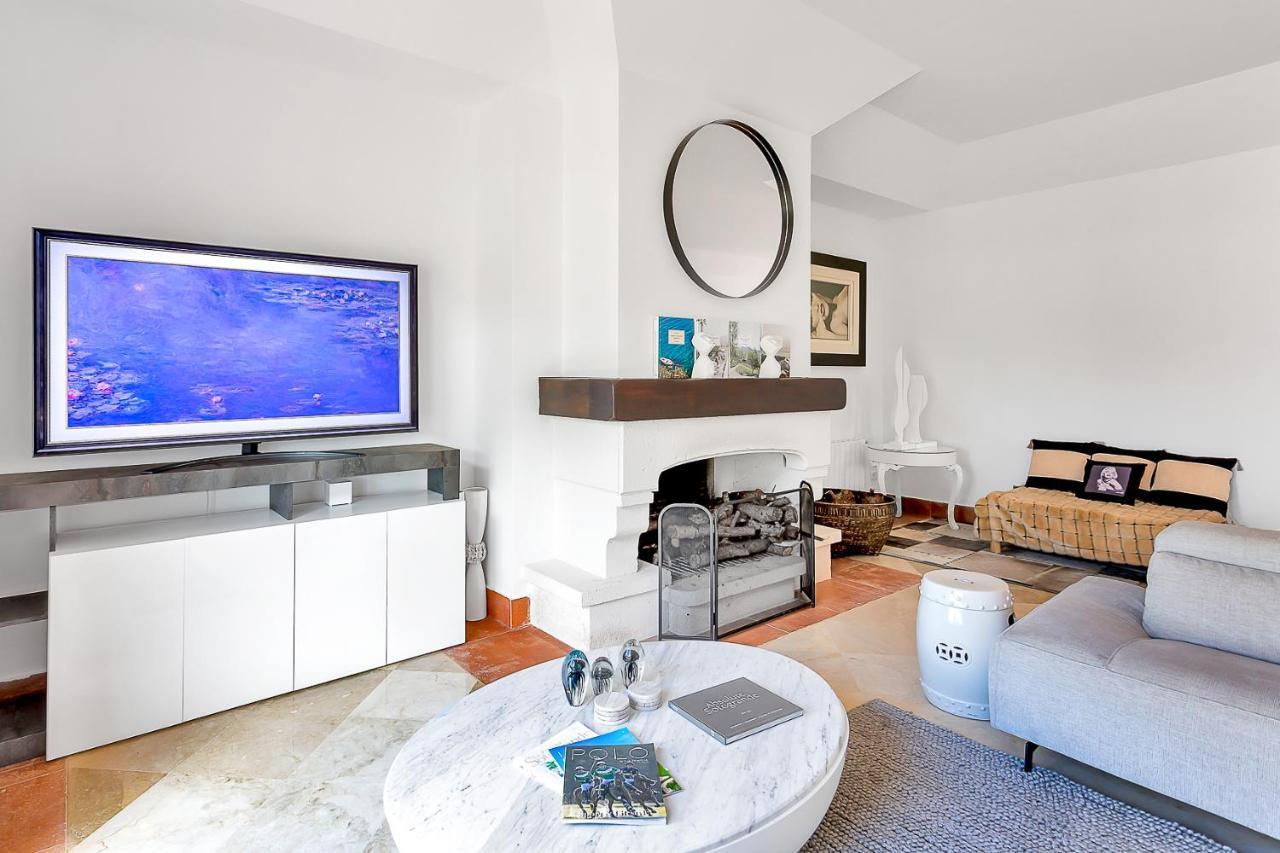 Yolo Spaces - Sotogrande - White House Villa *