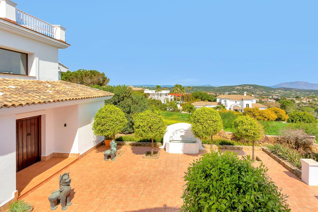 Yolo Spaces - Sotogrande - White House Villa San Roque (Andalucia)