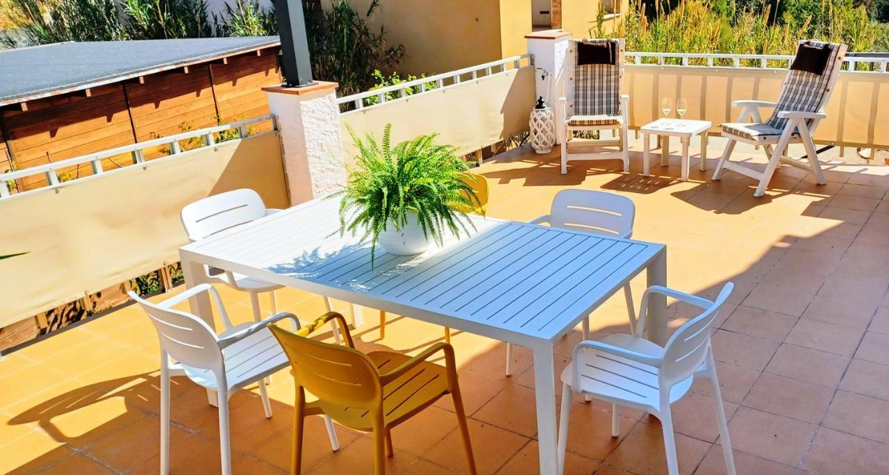 Agradable Casa Con Terraza En S'agaro Apartment