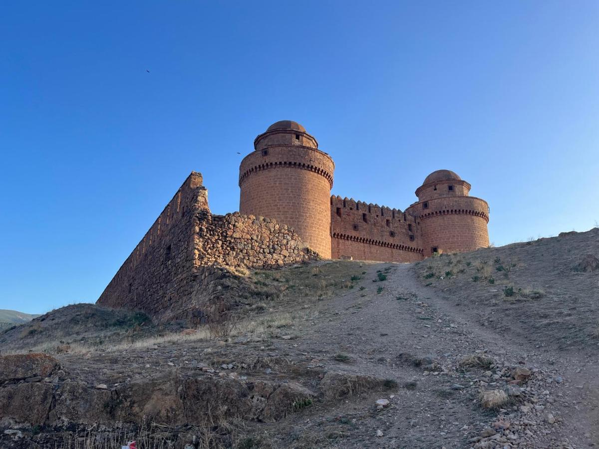 Torreon De Manuela * La Calahorra