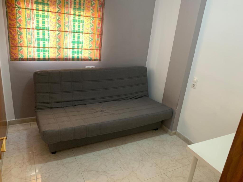 Oasis Apartment: Beachside Comfort In Apartment *