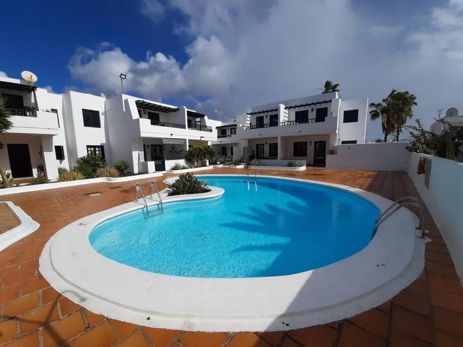 2 Bedroom Grandfloor-pto. Del Carmen Apartment *