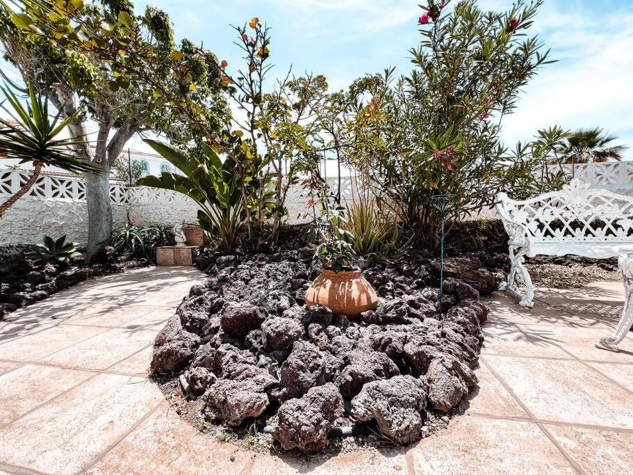 Charming Spanish Style Bungalow, Bbq,wf,terrace Mir09 *