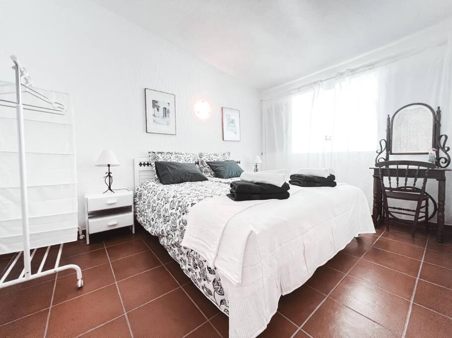 Charming Spanish Style Bungalow, Bbq,wf,terrace Mir09 Costa Adeje (Tenerife)