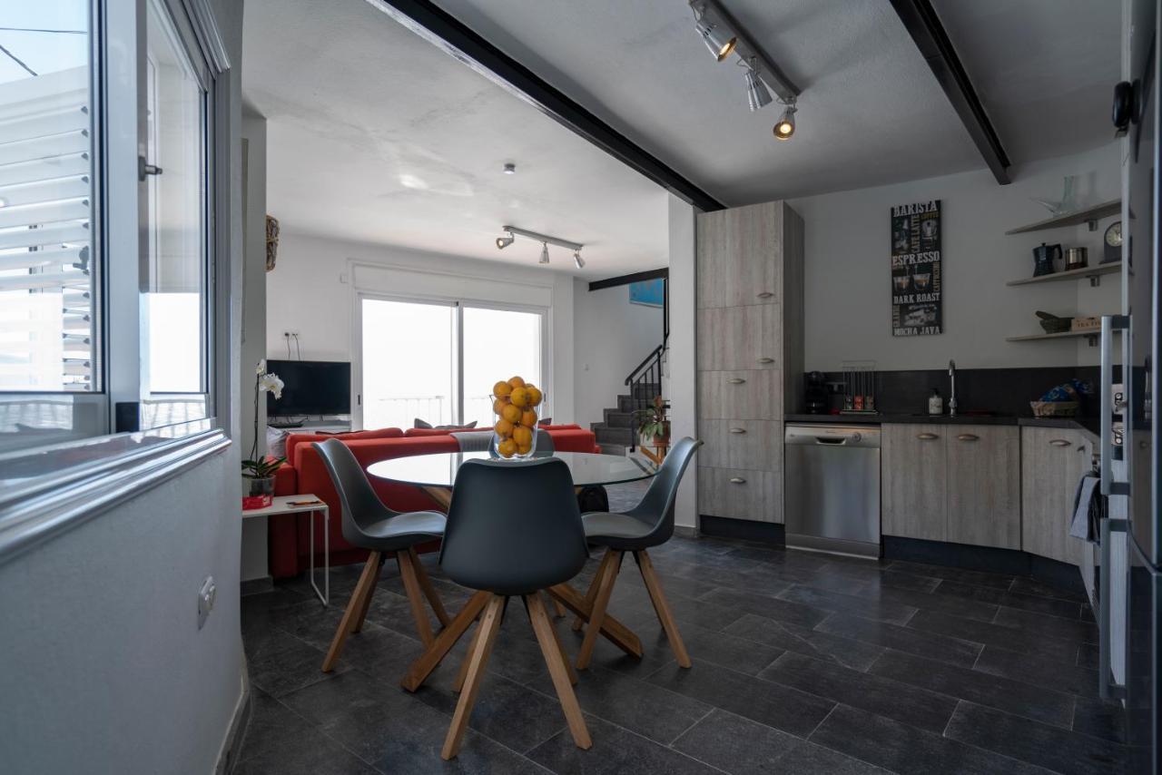 Apartamento Beachhouse With Amazing Terrace Next To The Ocean