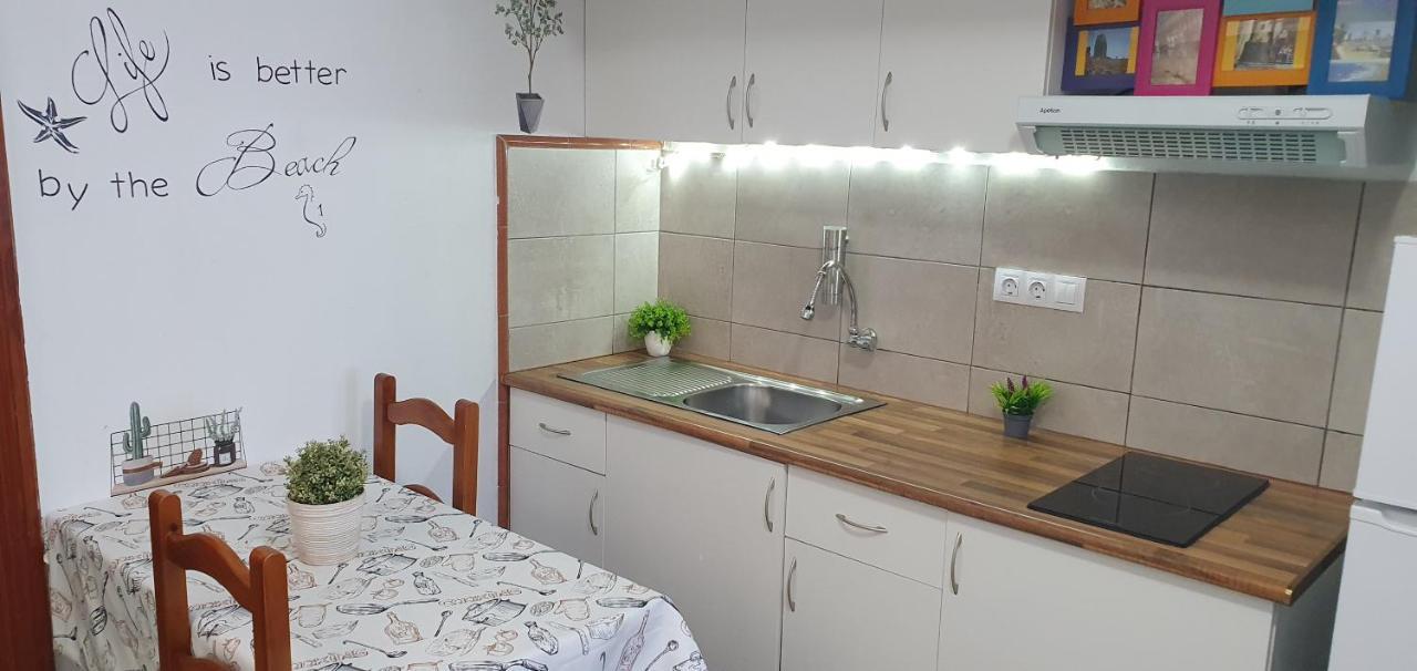 Burero - Comfy - Near Airport & Beaches Apartamento El Burrero