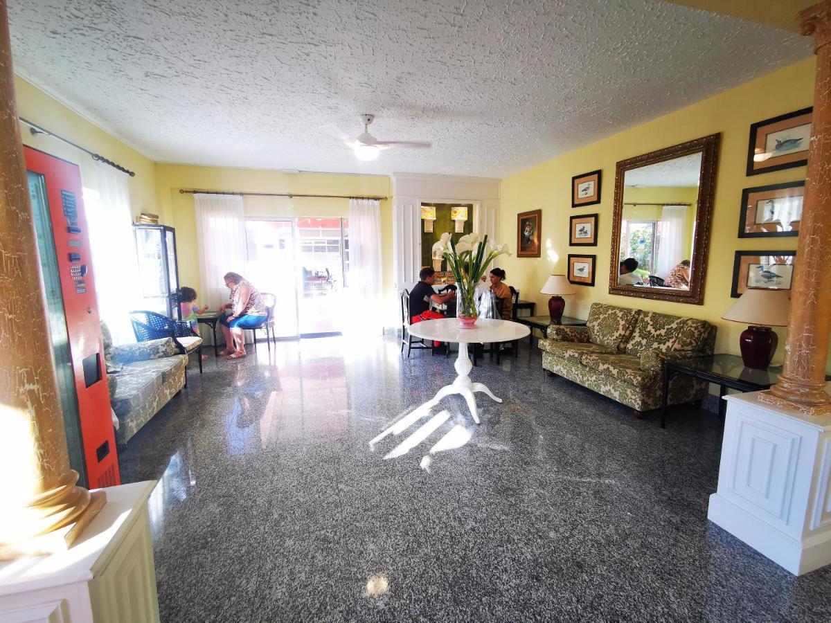 Hotel Oyo Don Cándido *