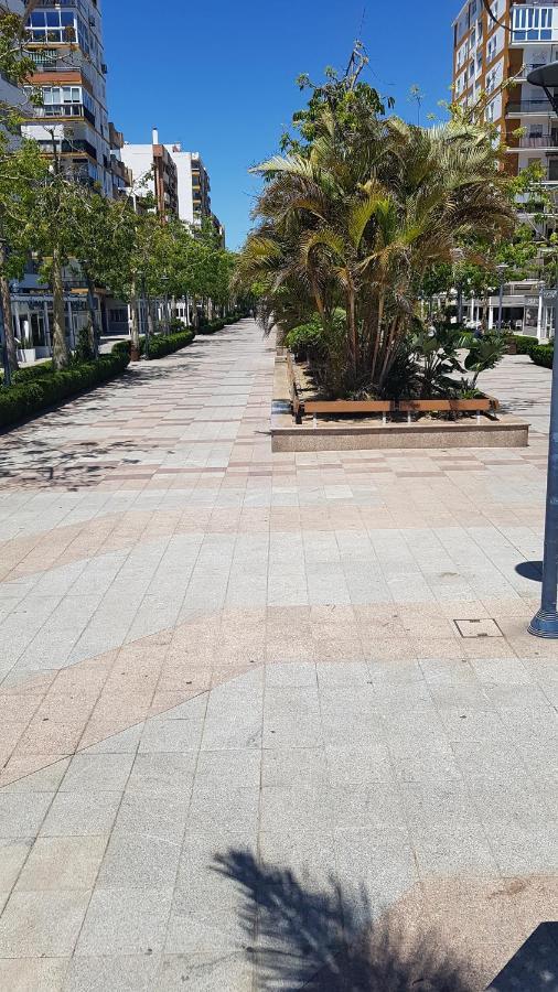 Casa De Tio, 3 Bedroom 2 Bath Townhouse, Casa Centro De * Torre Del Mar