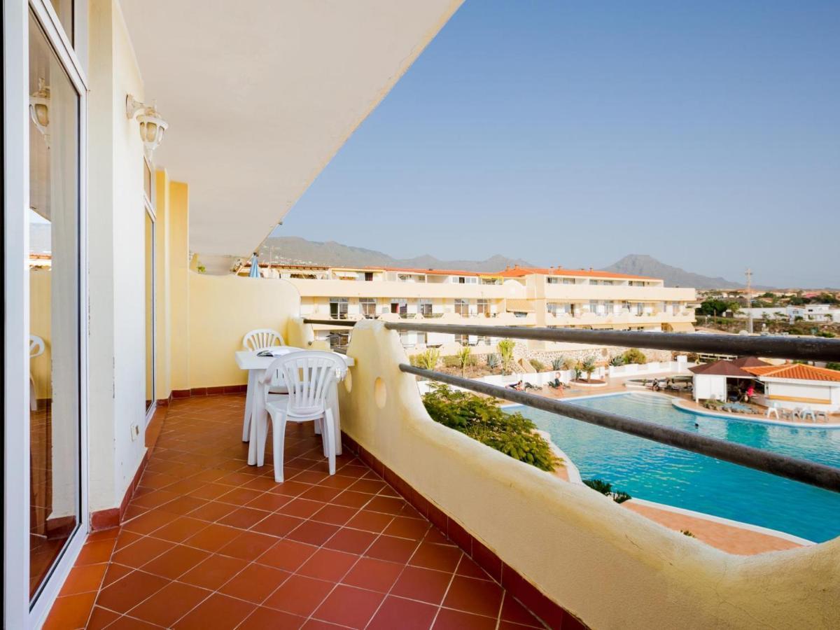 539 Marina Palace Swimming Pool * Callao Salvaje
