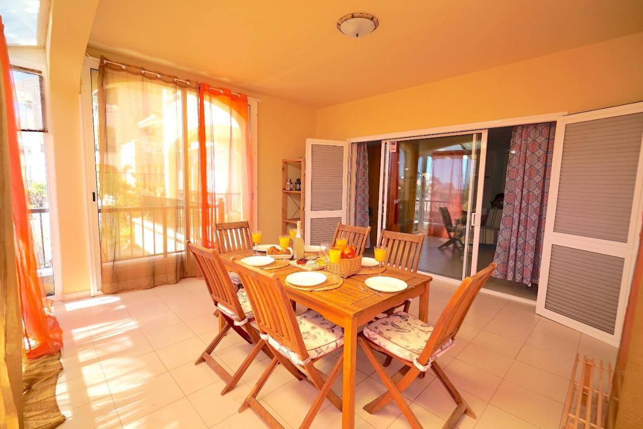 Spacious In Golf Del Sur Apartamento