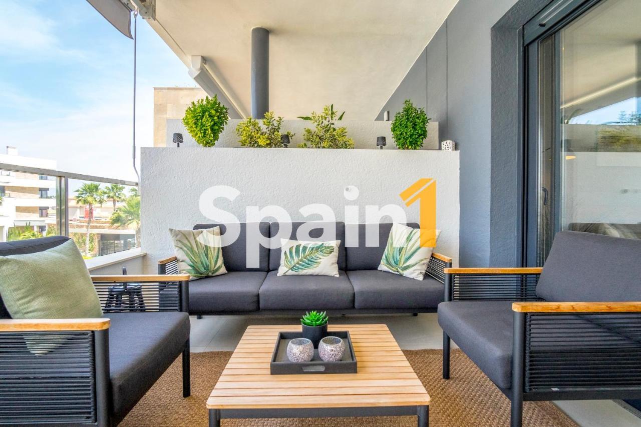 Apartamento 3 Bedrooms In Flamenca Village With 3 Pools, Sauna, Gym And Jacuzzi Alicante