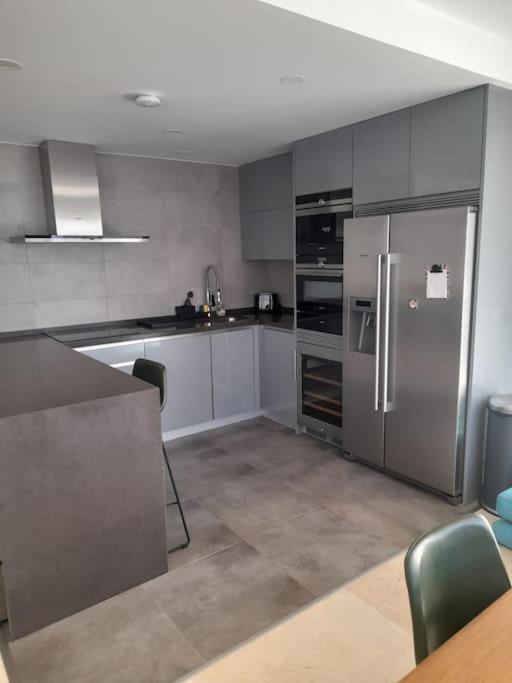 Luxury Penthouse, Private Pool & Jacuzzi - La Cala Apartment