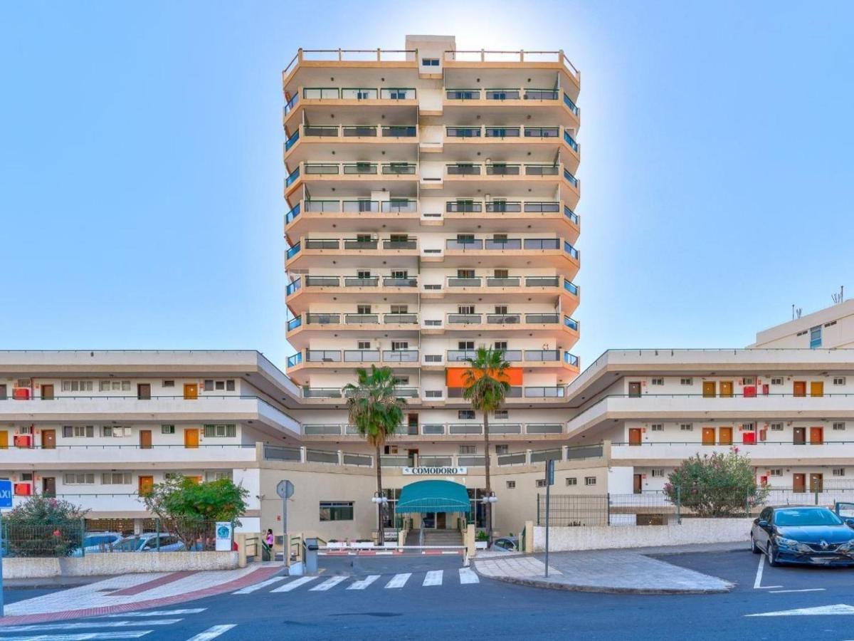 Apartment Stunning Holidays, Large Terrace On The Sea