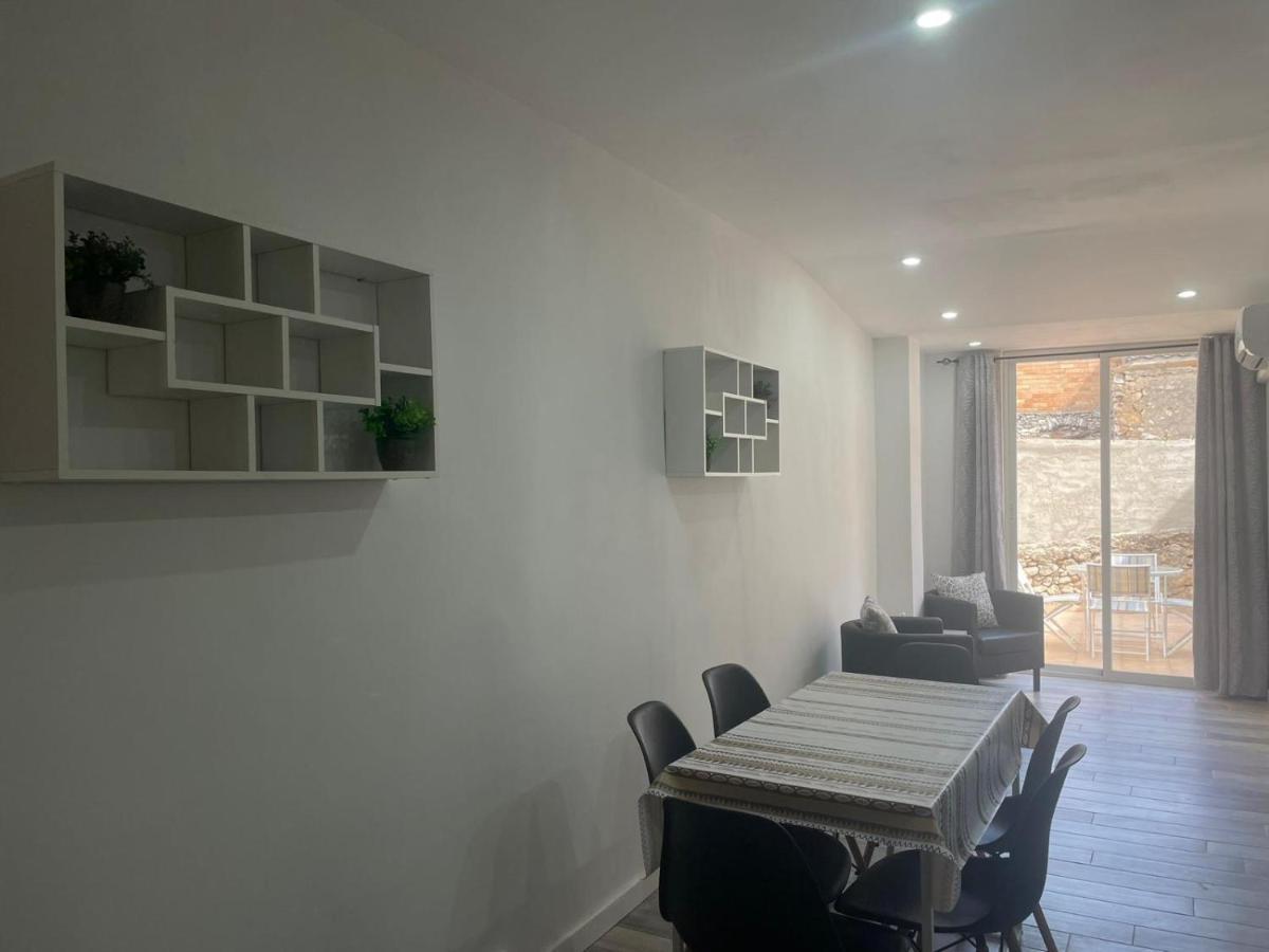 Apartment Piso En El Centro Del Vendrell. Entero. El Vendrell