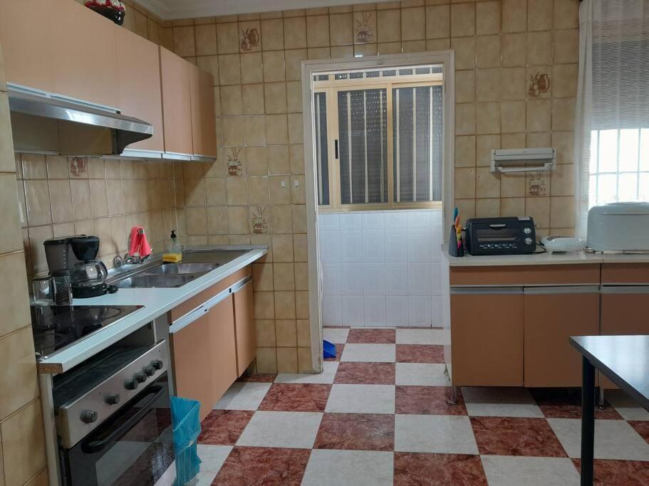 Disfruta De Un Barrio Tranquilo Apartment *