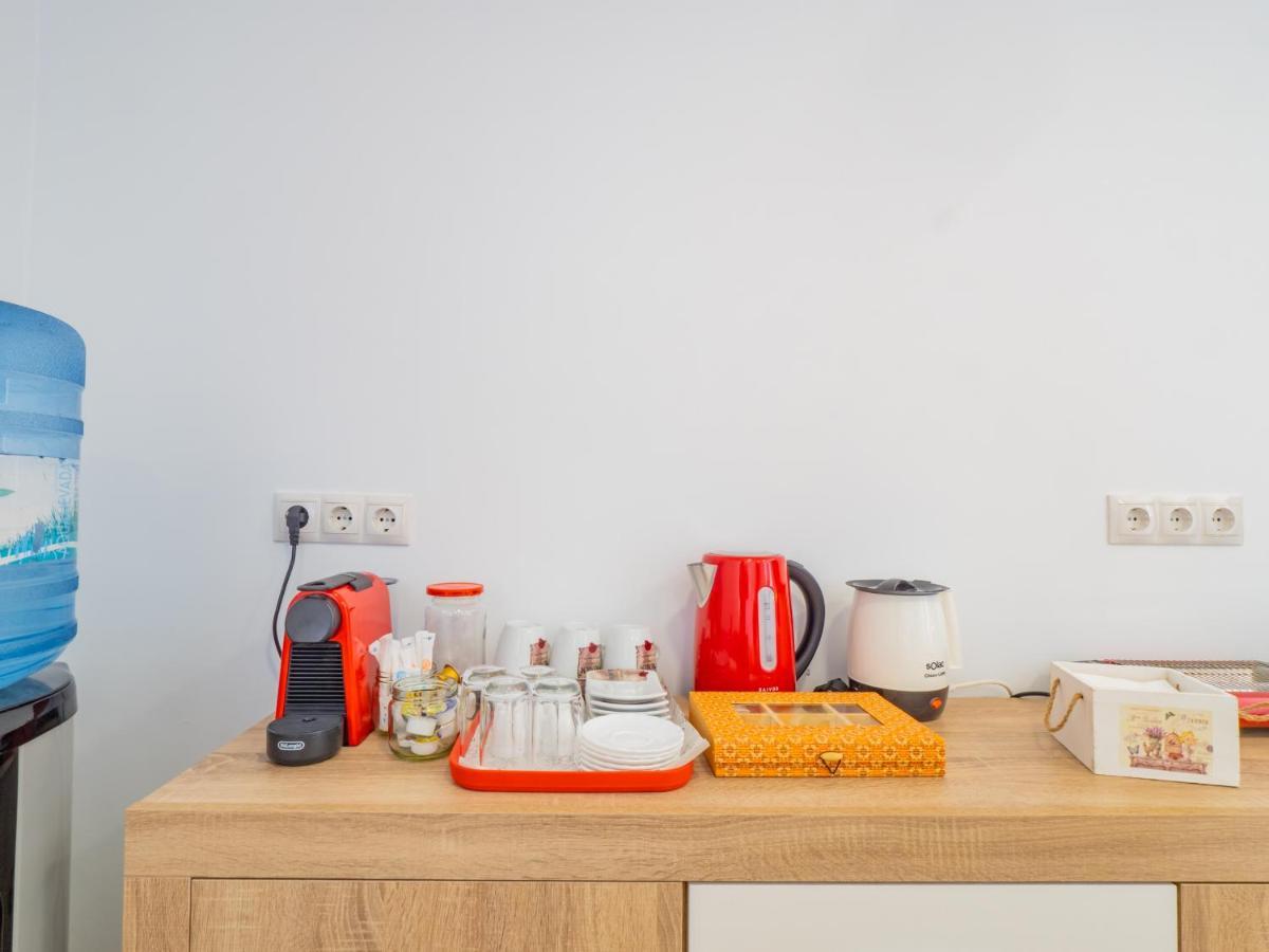 Cubo's William's Sunny 5 With Breakfast