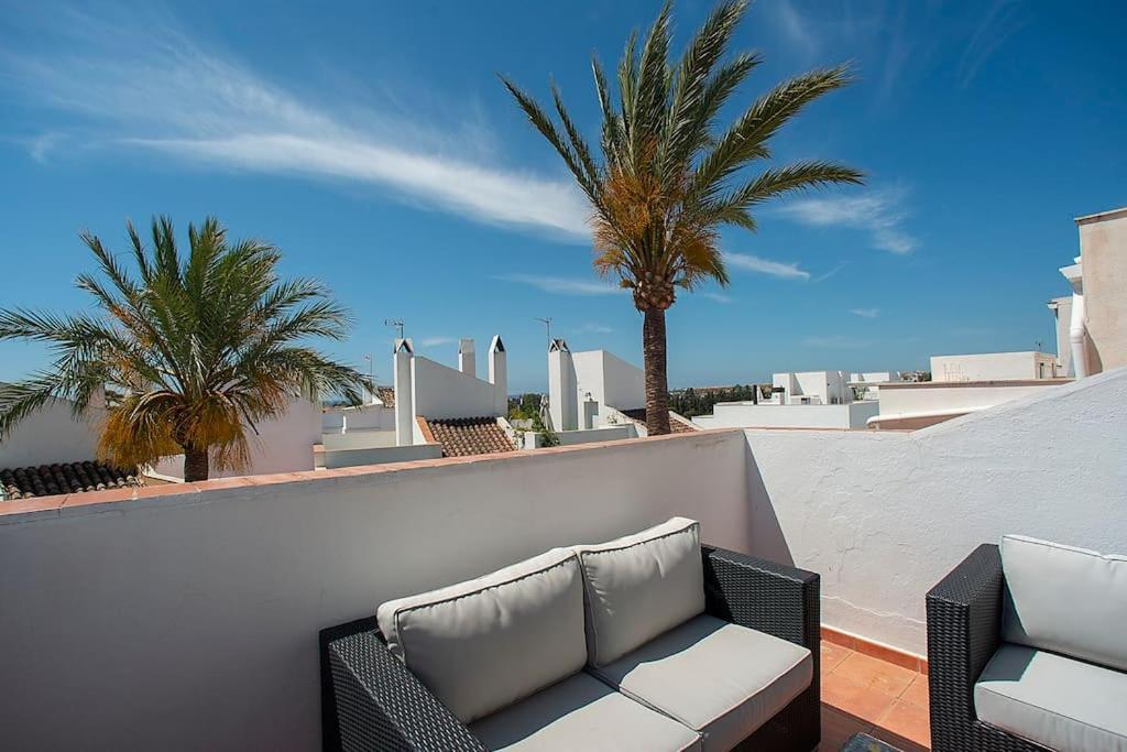 Beautiful And Quiet Family Townhouse In Great Location Сasa de vacaciones