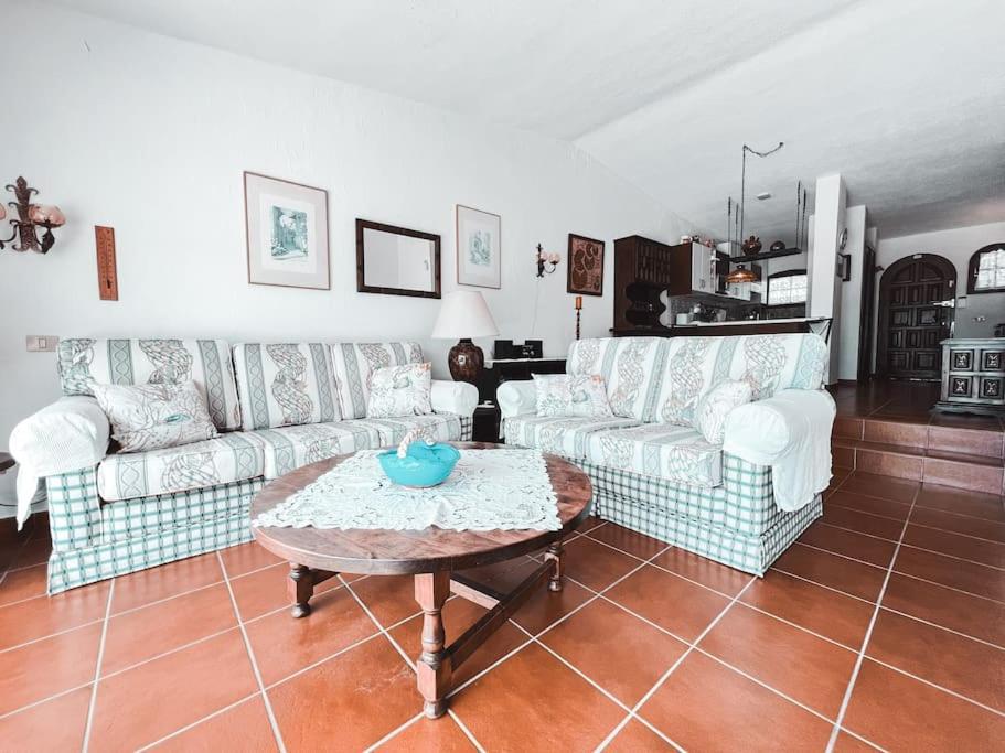 Apartamento Charming Spanish Style Bungalow, Bbq,wf,terrace Mir09 Costa Adeje (Tenerife)