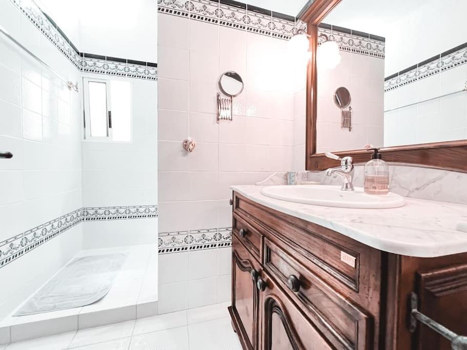 Apartamento Charming Spanish Style Bungalow, Bbq,wf,terrace Mir09 Costa Adeje (Tenerife)