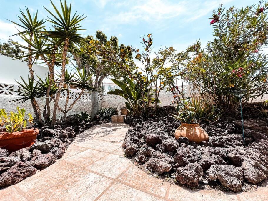 Charming Spanish Style Bungalow, Bbq,wf,terrace Mir09