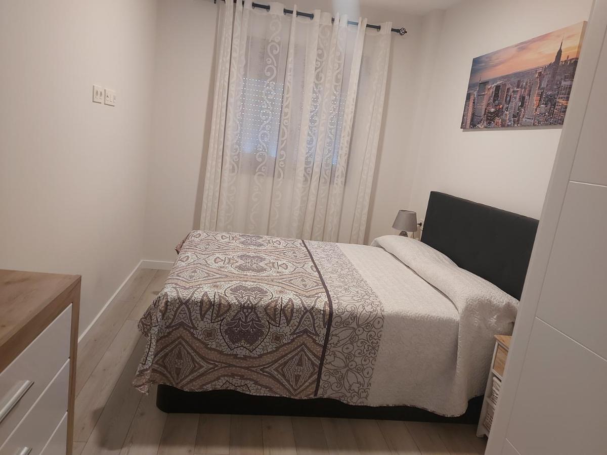 Valle-niza: Beachfront Retreat In Velez-malaga Apartment Malaga