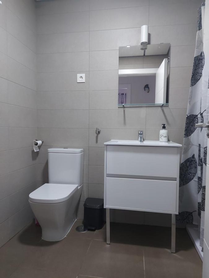 Apartment Valle-niza: Beachfront Retreat In Velez-malaga *