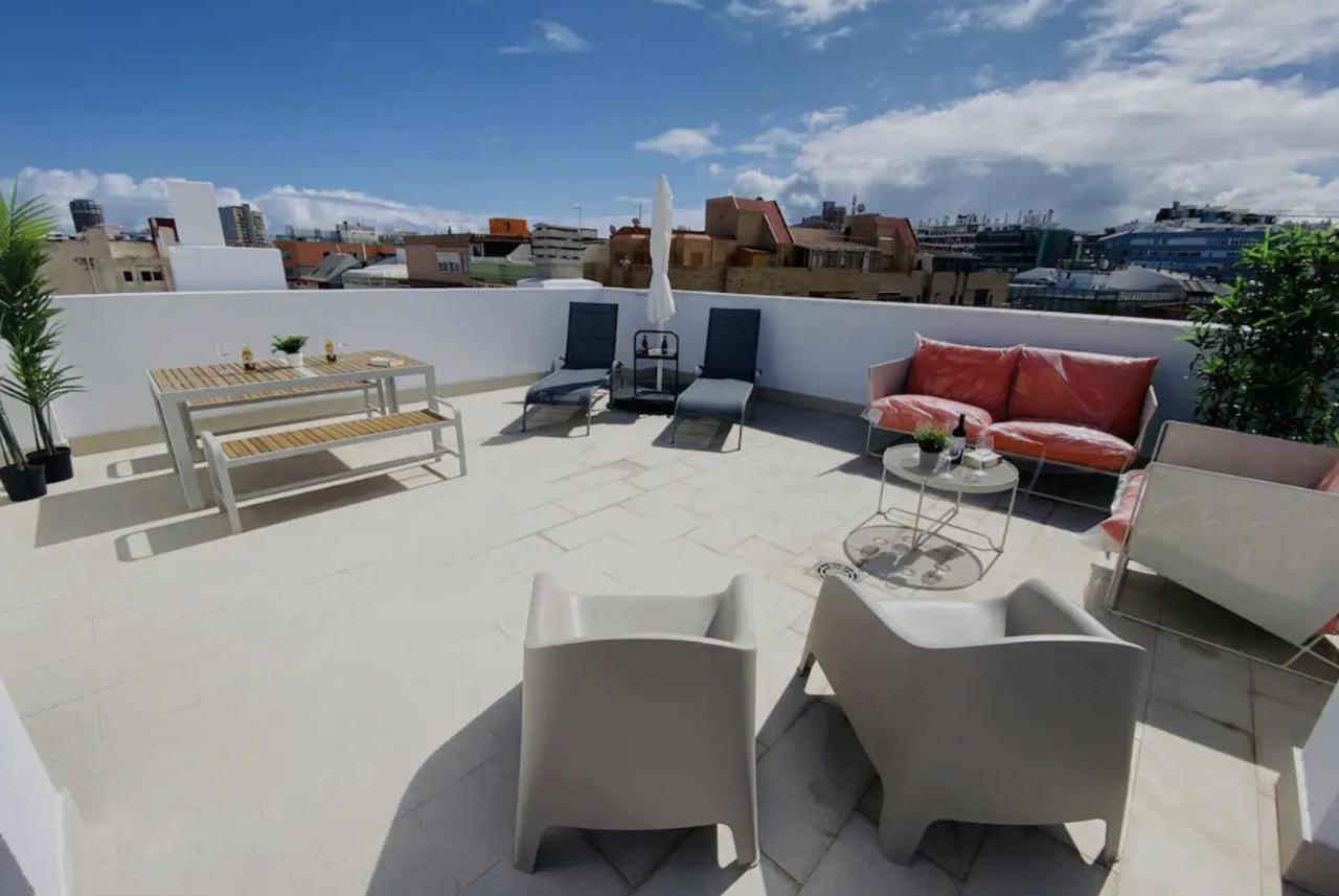 Nuevos Lightbooking Livian Palmas Apartment