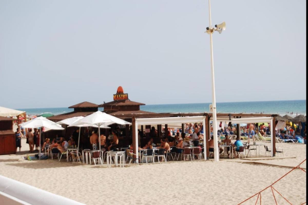 Estudio Centrico Metros De La Playa Con Aire By Lightbooking Apartamento *
