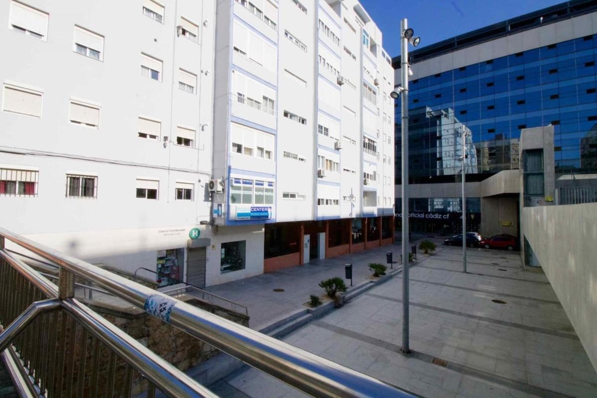 Apartamento Estudio Centrico Metros De La Playa Con Aire By Lightbooking *