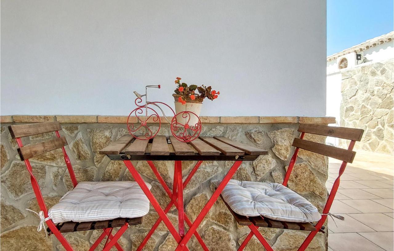 2 Bedroom Awesome In Chiclana De La Fronter Chiclana de la Frontera