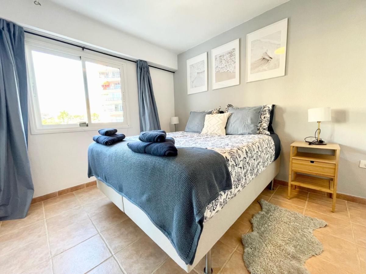 Beachfront With Ocean Views Apartment *