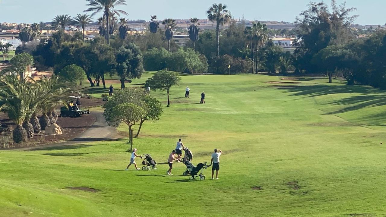 Apartamento Sunny Luxury With Two Great Sunny - Level Terraces, Two Swimming Pools, In A New Complex Pueblo Majorero, Close To Fuerteventura Golf Club, Next To The , Atlantico Shopping Mall And Casino In