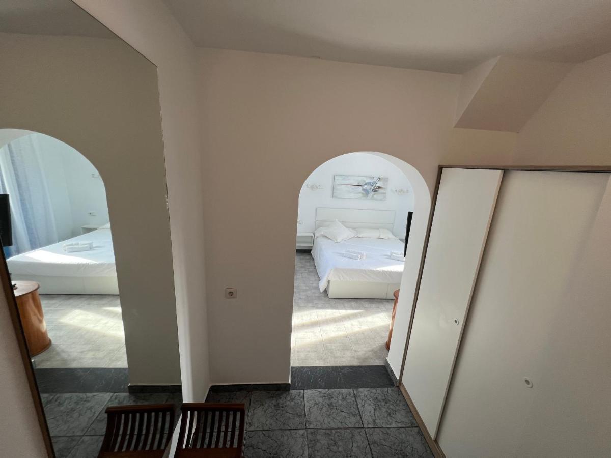 Vista Vedrá Apartahotel 3*