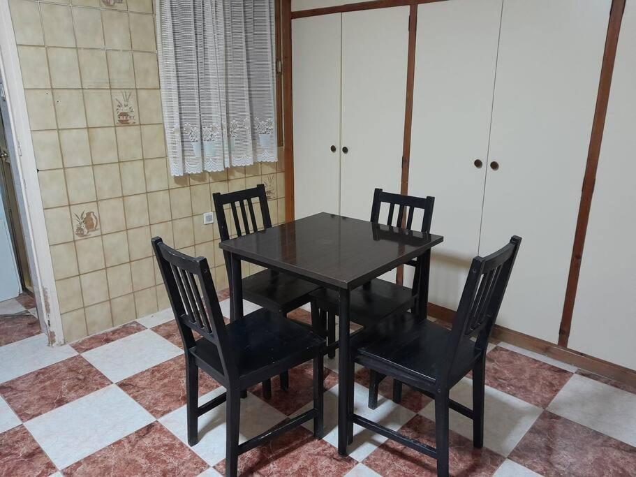 Disfruta De Un Barrio Tranquilo * Alcala de Guadaira