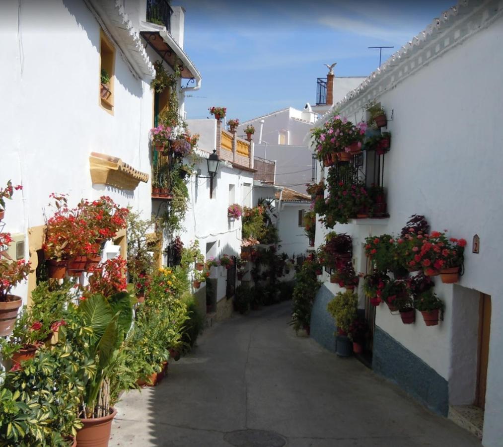 Quaint House In Canillas With Pool Canillas de Aceituno