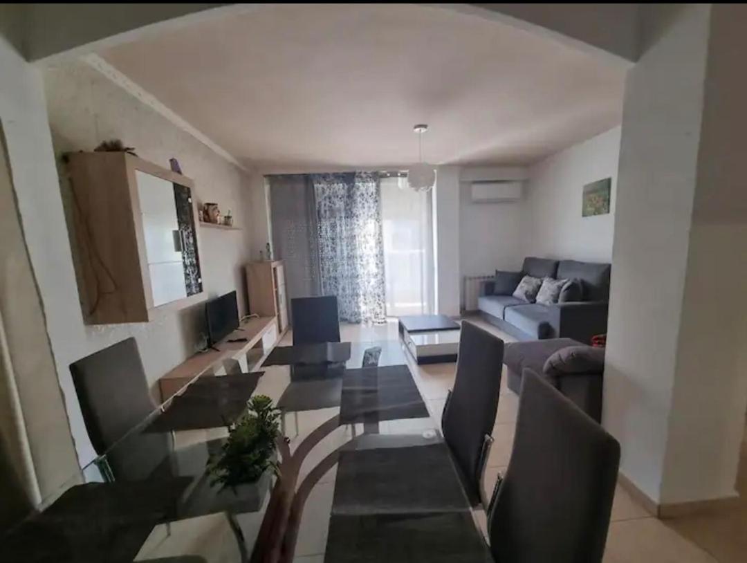 En La Zona Turistica De Apartamento Salou