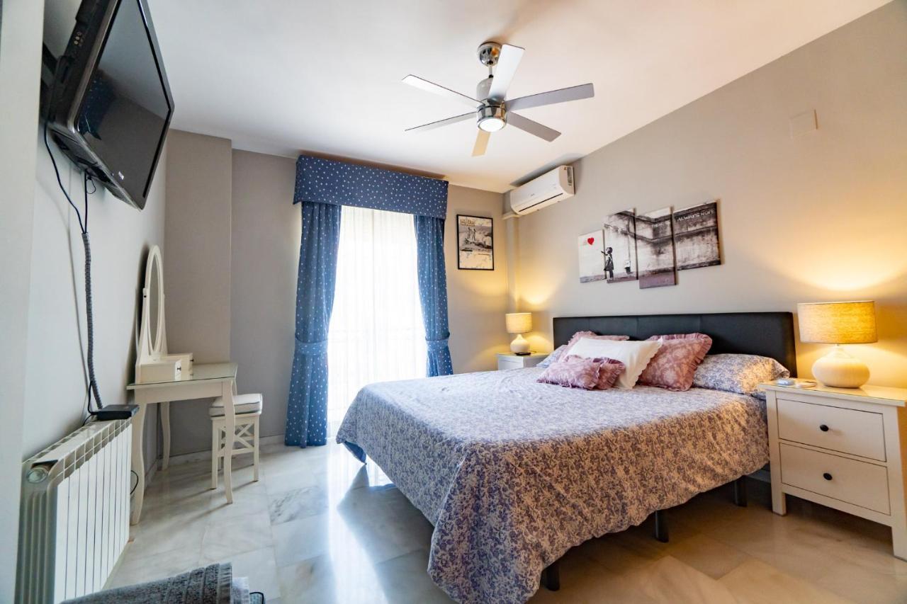 Bonita Casa En Granada+parking En El Centro+wifi