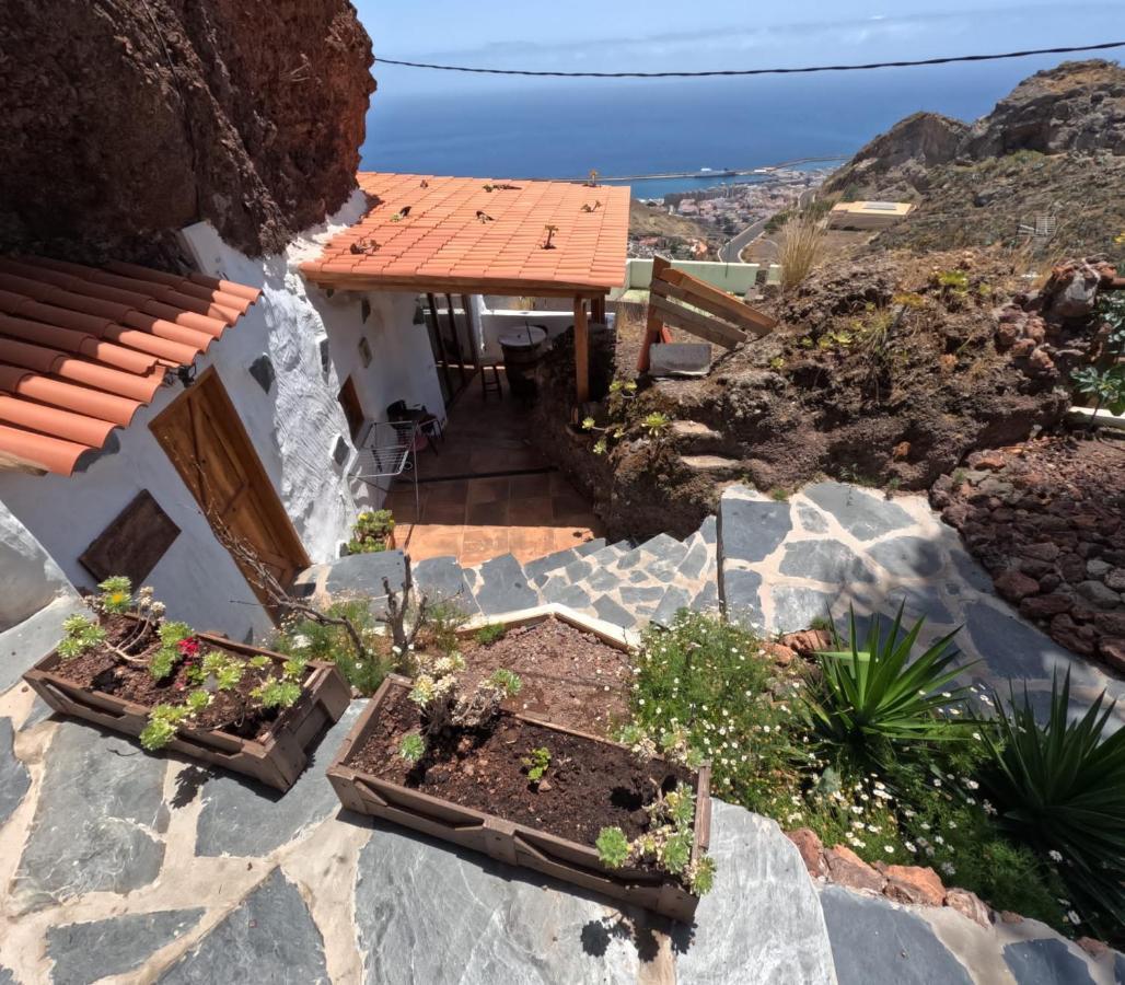 Сasa de vacaciones Alessia With Jacuzzi ,garden & Swimming Pool Santa Cruz de Tenerife