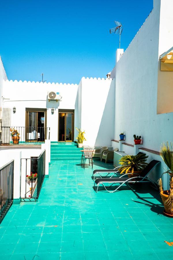 Village Apartahotel *