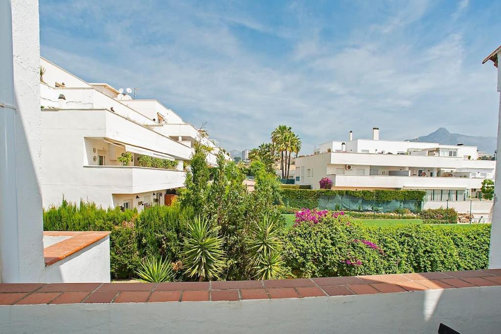 Beautiful And Quiet Family Townhouse In Great Location Сasa de vacaciones *