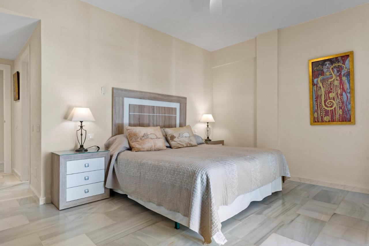 Sl Apartment *