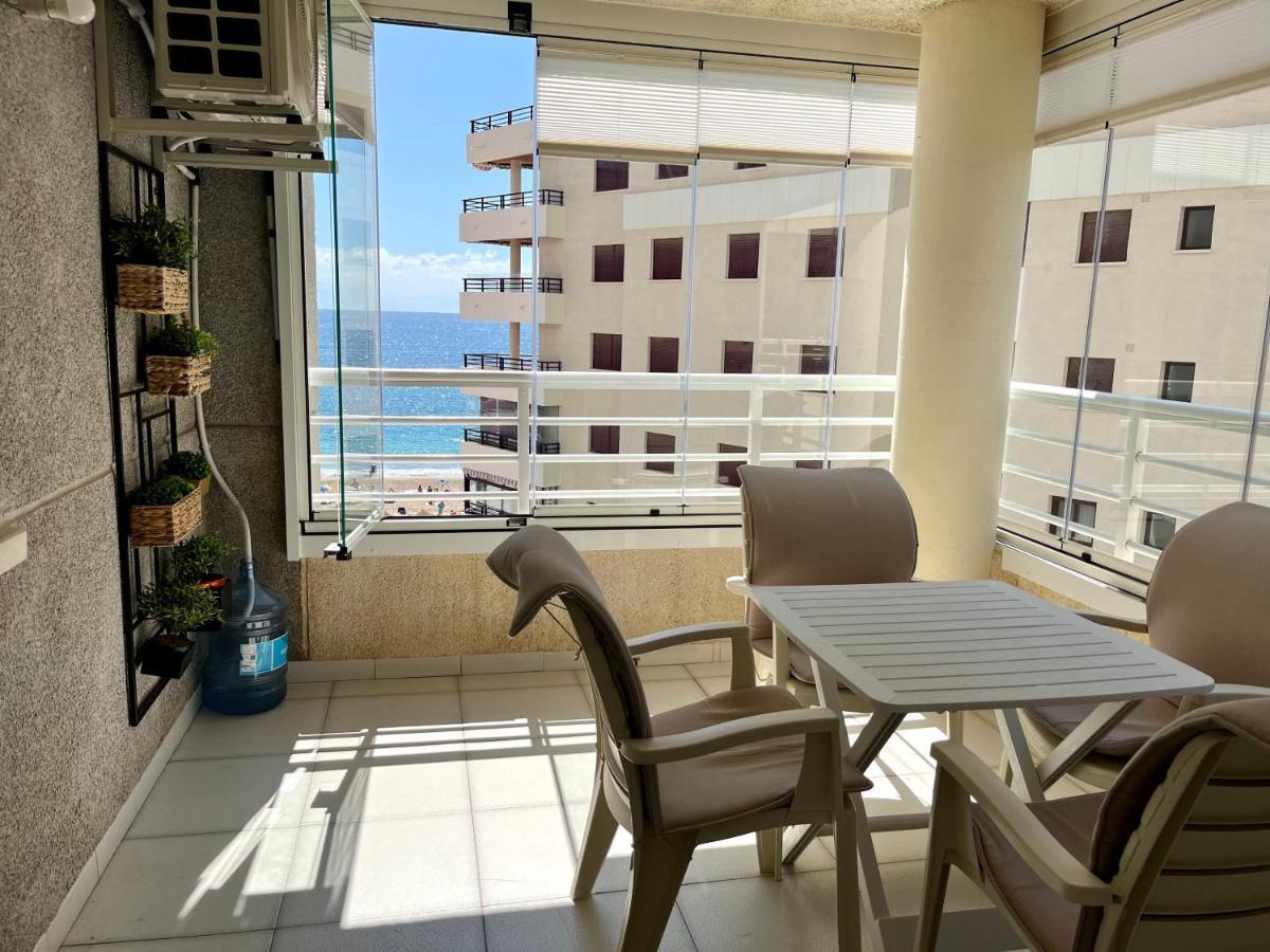 Modern On The With Pool Apartamento