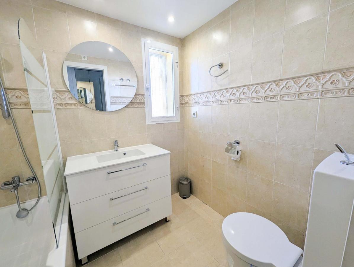 Fantastic Views, Large With 3 Pools, Minutes From Beach And Golf Mijas Costa Spain Apartamento Sitio de Calahonda