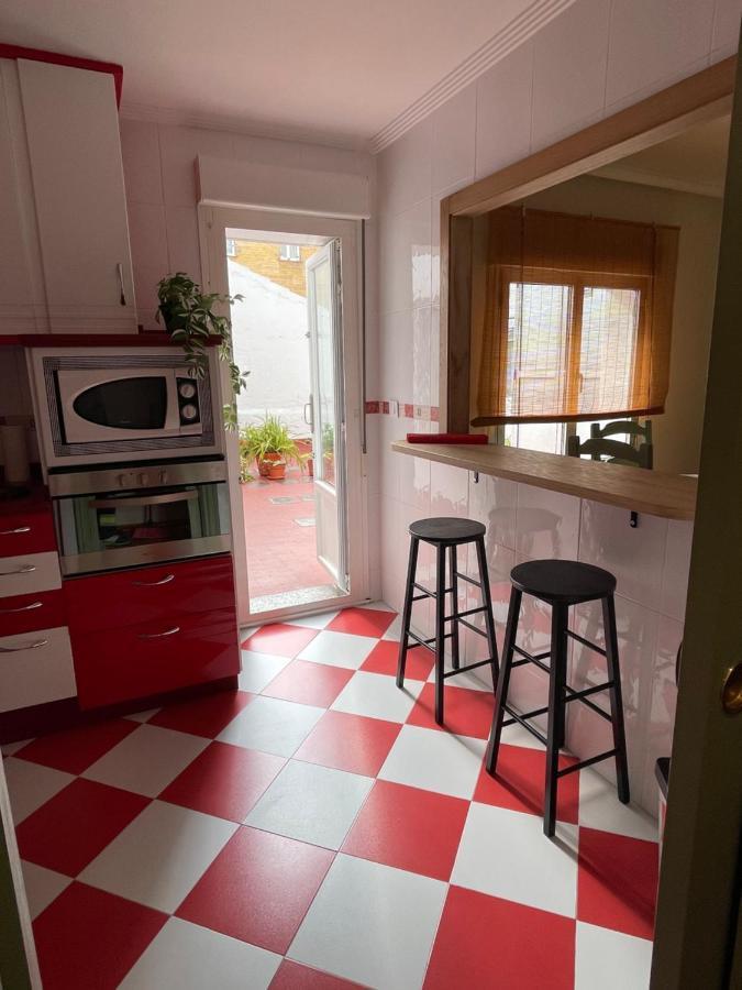 En La Ciudad, Con Patio -parking Gratis Apartamento Gijón