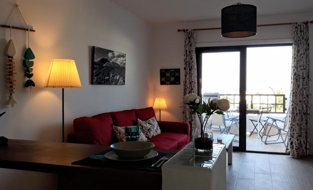 Aqua Sunrise & Sea Views Apartment