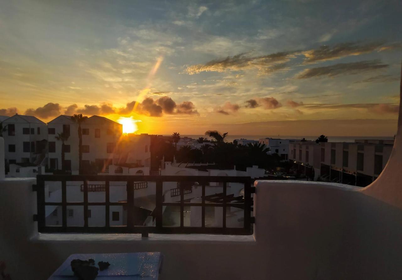 Aqua Sunrise & Sea Views Apartment Costa Teguise