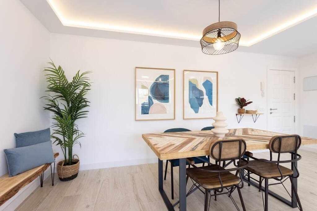 Sunnyland Arona Apartment *